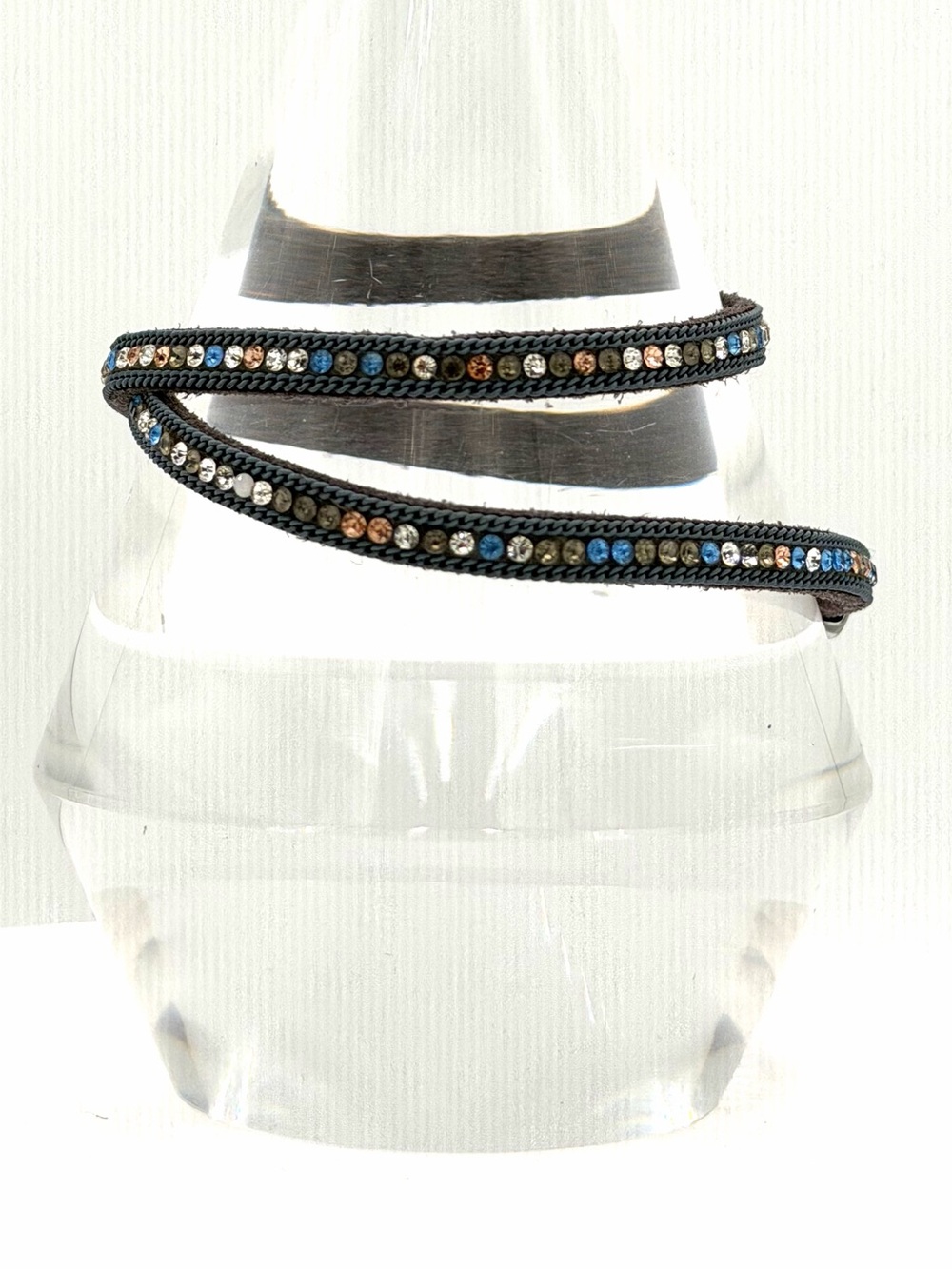 Magnetic Woman’s Wrap Bracelet Gray Colorful Sparkly Rhinestones Jewelry